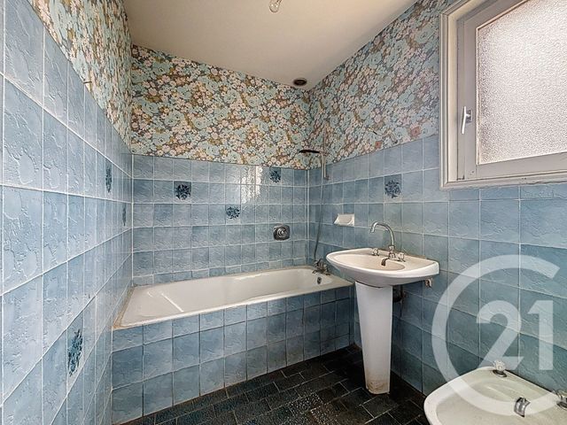 maison à vendre - 4 pièces - 102.0 m2 - LE MONASTIER SUR GAZEILLE - 43 - AUVERGNE - Century 21 L'Agence Du Velay