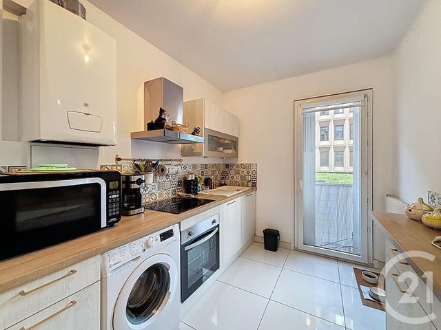 Appartement F2 à vendre - 2 pièces - 53.97 m2 - VALS PRES LE PUY - 43 - AUVERGNE - Century 21 L'Agence Du Velay