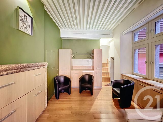 Appartement T2 à vendre - 3 pièces - 87.56 m2 - LE PUY EN VELAY - 43 - AUVERGNE - Century 21 L'Agence Du Velay