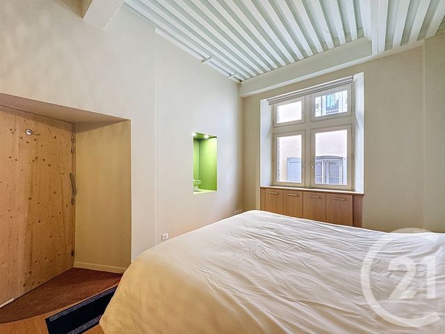 Appartement T2 à vendre - 3 pièces - 87.56 m2 - LE PUY EN VELAY - 43 - AUVERGNE - Century 21 L'Agence Du Velay