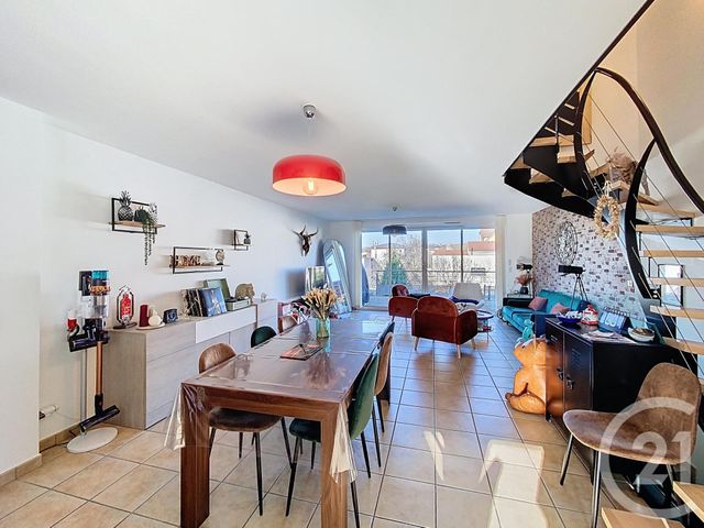 Appartement T4 à vendre - 4 pièces - 105.45 m2 - BRIVES CHARENSAC - 43 - AUVERGNE - Century 21 L'Agence Du Velay