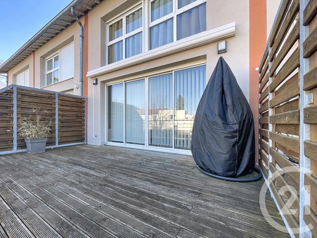 Appartement T4 à vendre - 4 pièces - 105.45 m2 - BRIVES CHARENSAC - 43 - AUVERGNE - Century 21 L'Agence Du Velay