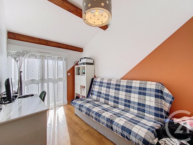 Appartement T4 à vendre - 4 pièces - 105.45 m2 - BRIVES CHARENSAC - 43 - AUVERGNE - Century 21 L'Agence Du Velay