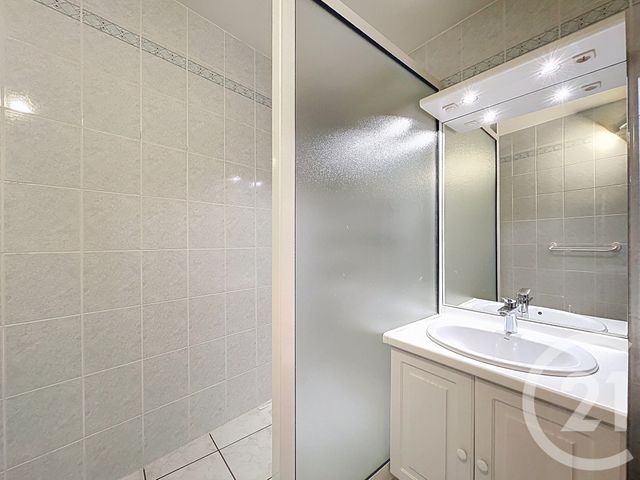 Appartement F4 à vendre - 4 pièces - 136.09 m2 - ESPALY ST MARCEL - 43 - AUVERGNE - Century 21 L'Agence Du Velay