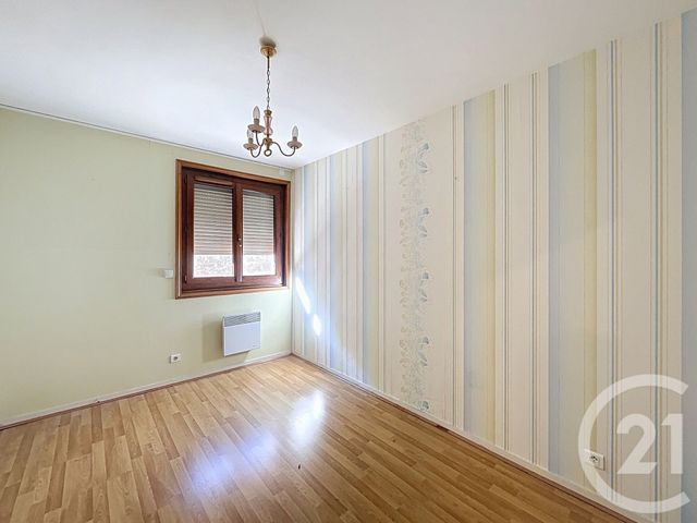 Appartement F5 à vendre - 4 pièces - 136.09 m2 - ESPALY ST MARCEL - 43 - AUVERGNE - Century 21 L'Agence Du Velay