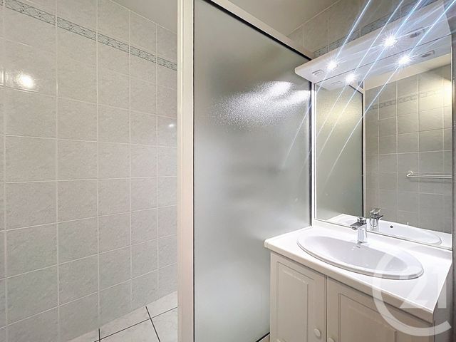 Appartement F5 à vendre - 4 pièces - 136.09 m2 - ESPALY ST MARCEL - 43 - AUVERGNE - Century 21 L'Agence Du Velay