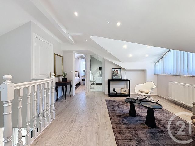 Appartement T3 à vendre - 4 pièces - 87.11 m2 - VALS PRES LE PUY - 43 - AUVERGNE - Century 21 L'Agence Du Velay