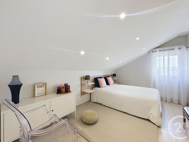 Appartement T3 à vendre - 4 pièces - 87.11 m2 - VALS PRES LE PUY - 43 - AUVERGNE - Century 21 L'Agence Du Velay