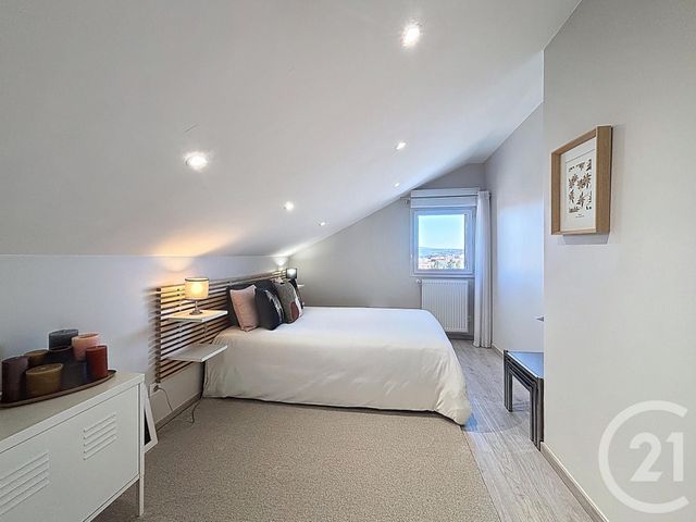 Appartement T3 à vendre - 4 pièces - 87.11 m2 - VALS PRES LE PUY - 43 - AUVERGNE - Century 21 L'Agence Du Velay