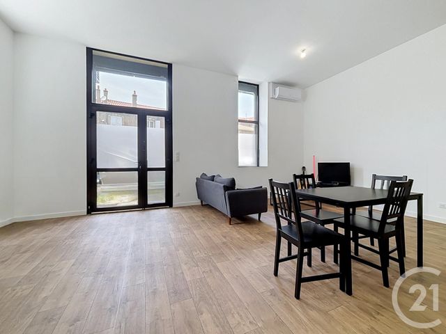 Appartement F3 à vendre - 3 pièces - 99.4 m2 - LE PUY EN VELAY - 43 - AUVERGNE - Century 21 L'Agence Du Velay