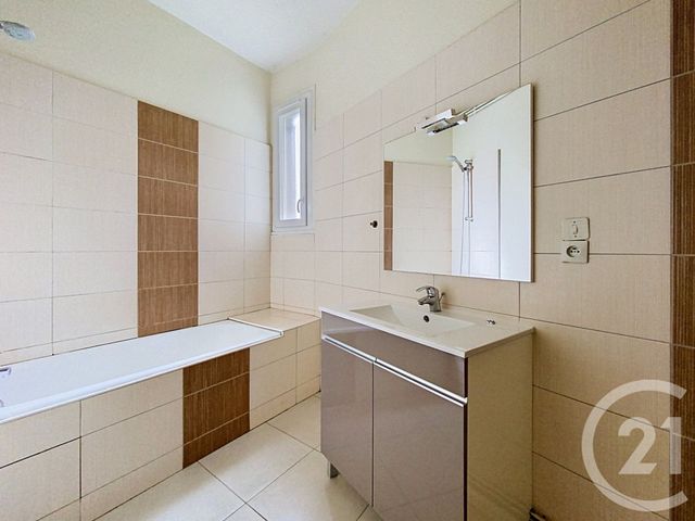 Appartement à vendre - 4 pièces - 107.0 m2 - LE PUY EN VELAY - 43 - AUVERGNE - Century 21 L'Agence Du Velay