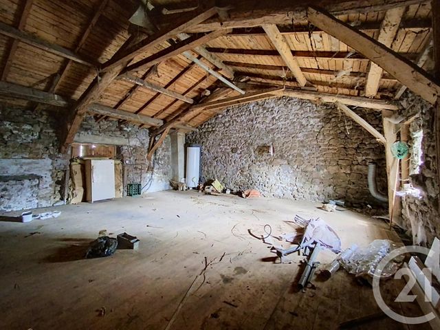 maison à vendre - 7 pièces - 175.97 m2 - ST JEAN DE NAY - 43 - AUVERGNE - Century 21 L'Agence Du Velay