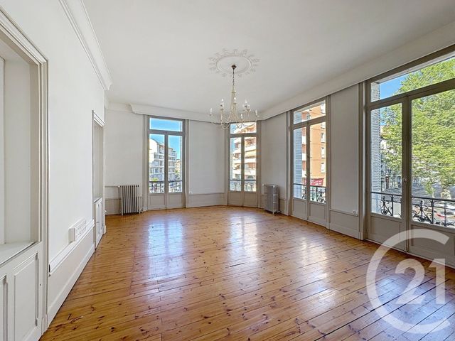 Appartement à vendre - 6 pièces - 234.66 m2 - LE PUY EN VELAY - 43 - AUVERGNE - Century 21 L'Agence Du Velay