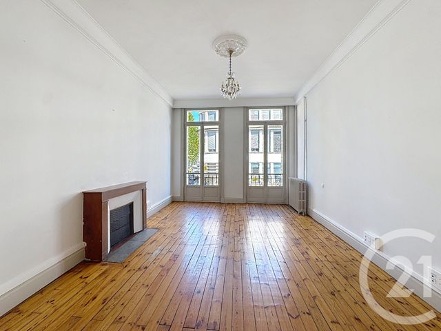 Appartement à vendre - 6 pièces - 234.66 m2 - LE PUY EN VELAY - 43 - AUVERGNE - Century 21 L'Agence Du Velay