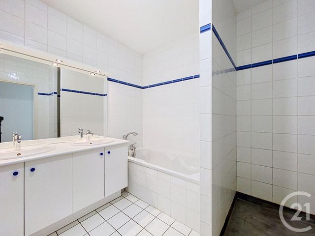 Appartement à vendre - 6 pièces - 174.62 m2 - LE PUY EN VELAY - 43 - AUVERGNE - Century 21 L'Agence Du Velay