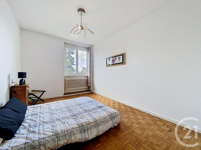 Appartement F4 à vendre - 5 pièces - 107.4 m2 - VALS PRES LE PUY - 43 - AUVERGNE - Century 21 L'Agence Du Velay