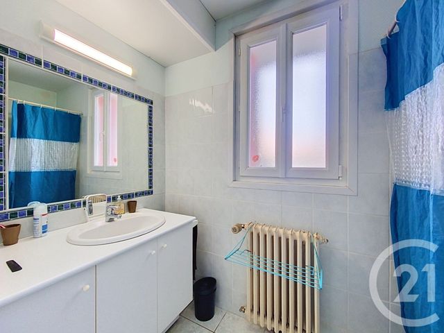 maison à vendre - 5 pièces - 164.13 m2 - ST CHRISTOPHE SUR DOLAISON - 43 - AUVERGNE - Century 21 L'Agence Du Velay