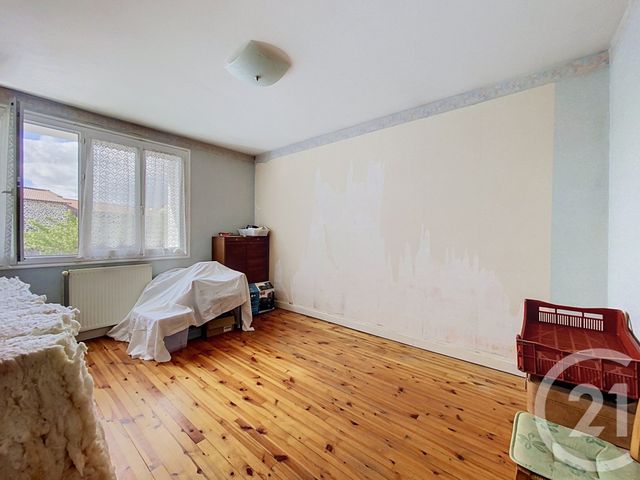 maison à vendre - 5 pièces - 164.13 m2 - ST CHRISTOPHE SUR DOLAISON - 43 - AUVERGNE - Century 21 L'Agence Du Velay