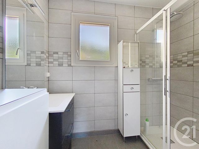 Appartement F4 à vendre - 4 pièces - 67.93 m2 - AIGUILHE - 43 - AUVERGNE - Century 21 L'Agence Du Velay