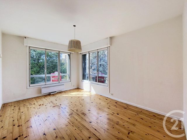 Appartement F4 à vendre - 5 pièces - 108.0 m2 - LE PUY EN VELAY - 43 - AUVERGNE - Century 21 L'Agence Du Velay