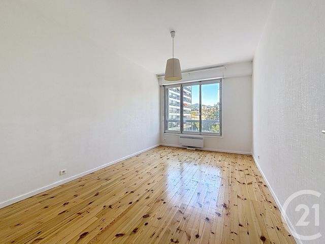Appartement F4 à vendre - 5 pièces - 106.0 m2 - LE PUY EN VELAY - 43 - AUVERGNE - Century 21 L'Agence Du Velay
