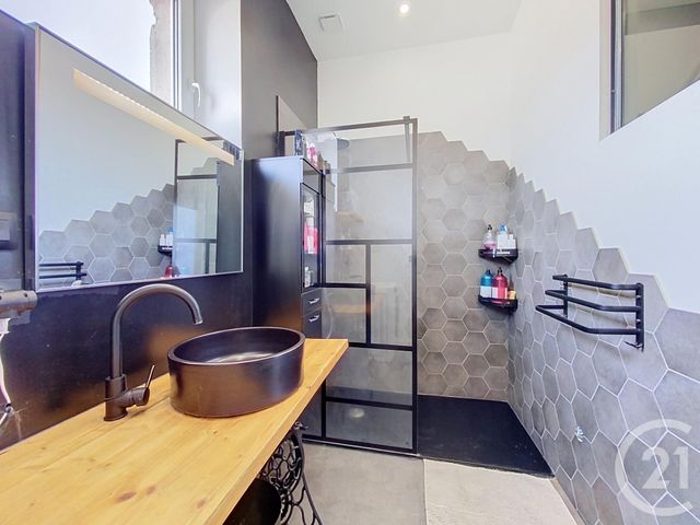 Appartement T3 à vendre - 4 pièces - 61.42 m2 - LE PUY EN VELAY - 43 - AUVERGNE - Century 21 L'Agence Du Velay