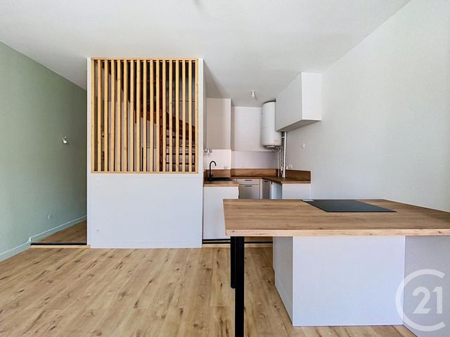 Appartement F3 à vendre - 3 pièces - 67.0 m2 - LE PUY EN VELAY - 43 - AUVERGNE - Century 21 L'Agence Du Velay
