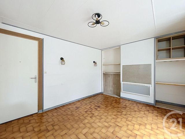 Appartement T1 à vendre - 1 pièce - 26.0 m2 - ESPALY ST MARCEL - 43 - AUVERGNE - Century 21 L'Agence Du Velay